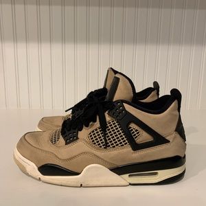 Air Jordan 4 ‘mushroom’ - size 9 women’s